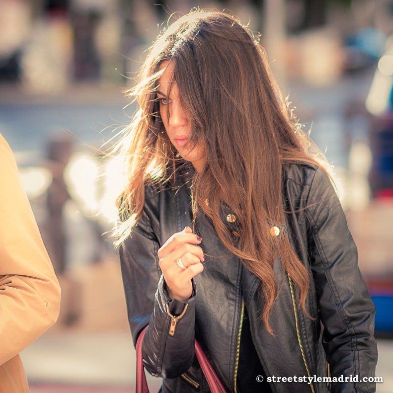 Cazadora de cuero negra, Perfecto, street style madrid