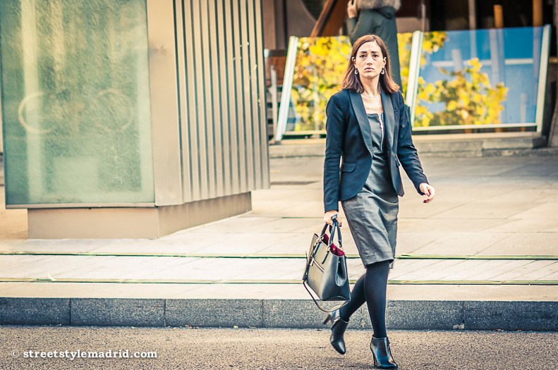 Street style madrid, vestido, chaqueta, bolso