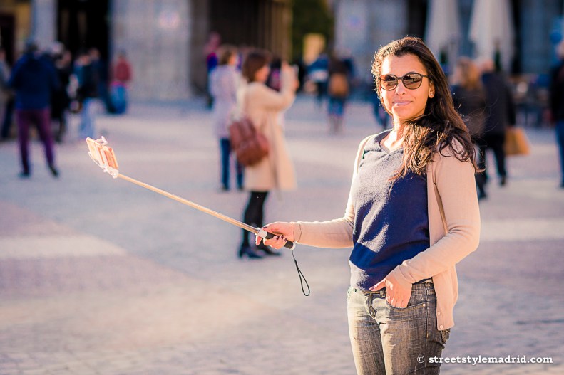 Jeans, jersey de punto, chaqueta de punto, street style