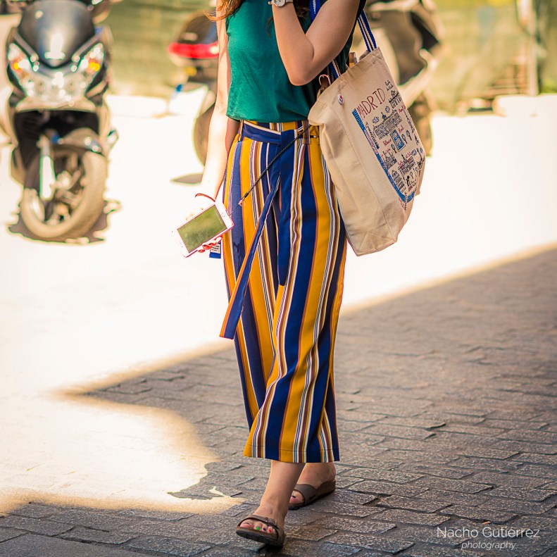 Pantalón coulotte en colores con rayas verticales