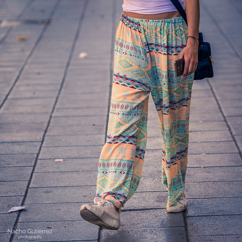 Pantalón amplio cómodo etnico